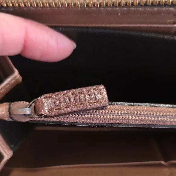 Gucci Beige and Brown GG Canvas Wallet With Tags - Picture 8 of 13